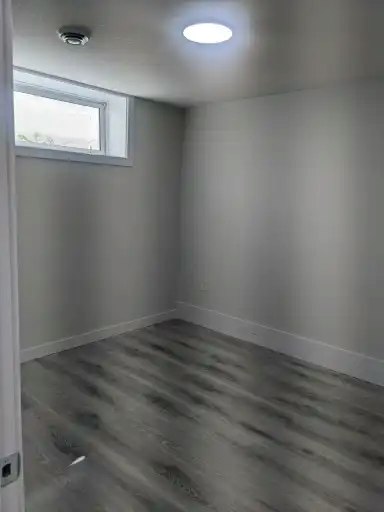 12830 125 Street Northwest, Edmonton, AB, T5L 0T9 - 10
