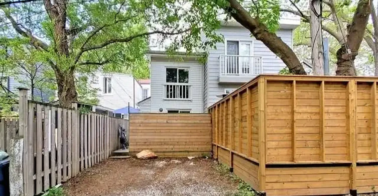 81 Tiverton Avenue, Toronto, ON, M4M 2M1 - 13