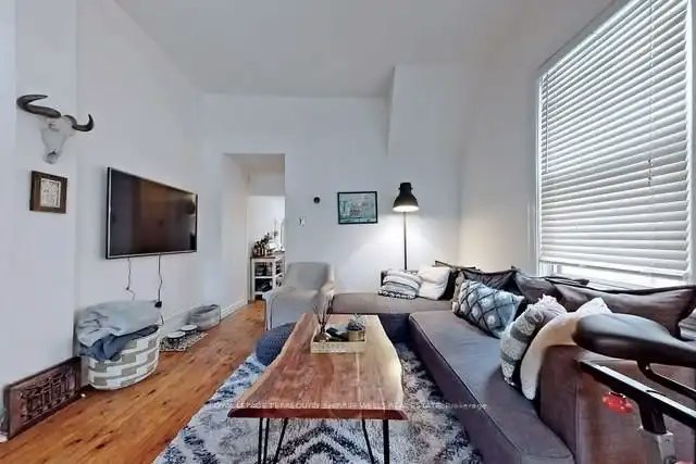 81 Tiverton Avenue, Toronto, ON, M4M 2M1 - 14