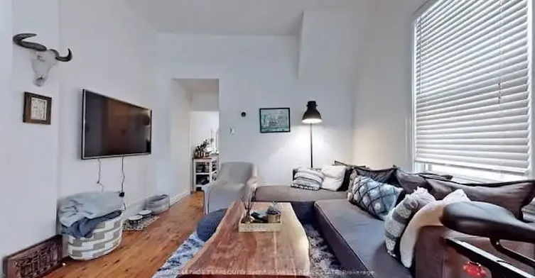 81 Tiverton Avenue, Toronto, ON, M4M 2M1 - 14