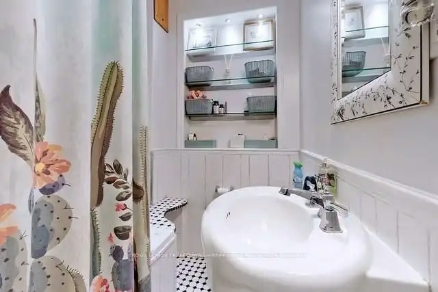 81 Tiverton Avenue, Toronto, ON, M4M 2M1 - 6