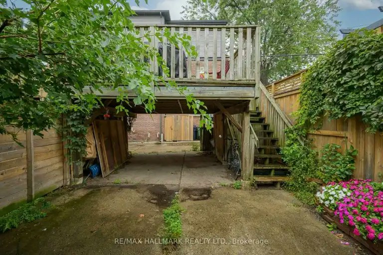 806 Logan Avenue, Toronto, ON, M4K 3E1 - 8