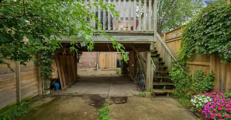 806 Logan Avenue, Toronto, ON, M4K 3E1 - 8