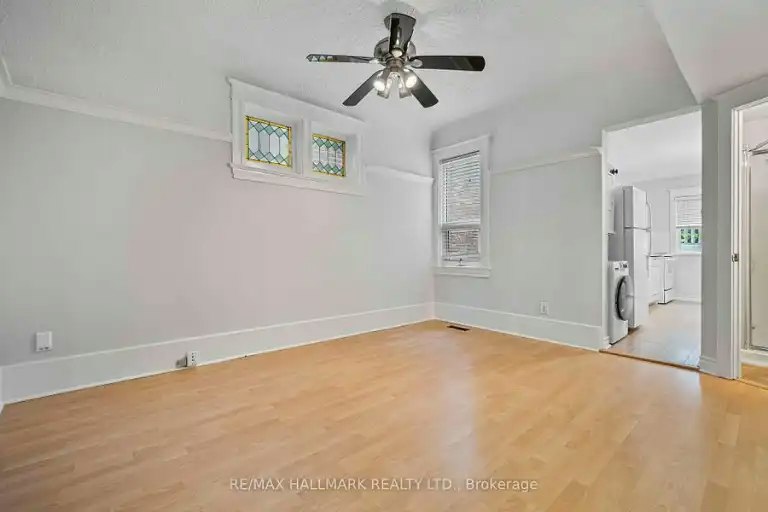 806 Logan Avenue, Toronto, ON, M4K 3E1
