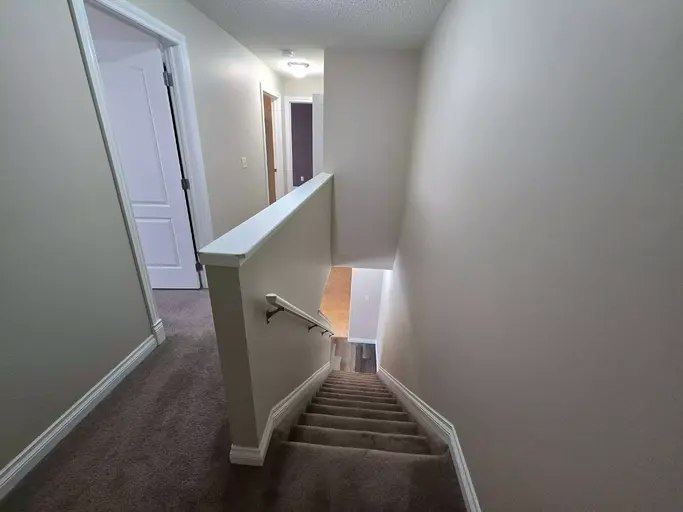 12050 17 Avenue SW, Edmonton, AB, T6W 1X4 - 7