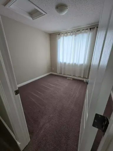 12050 17 Avenue SW, Edmonton, AB, T6W 1X4 - 8