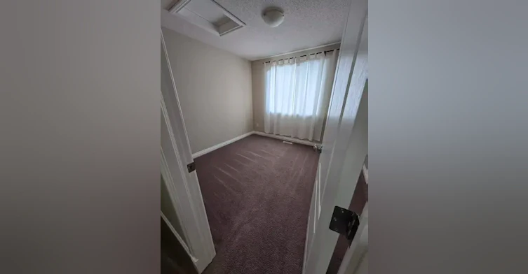 12050 17 Avenue SW, Edmonton, AB, T6W 1X4 - 8