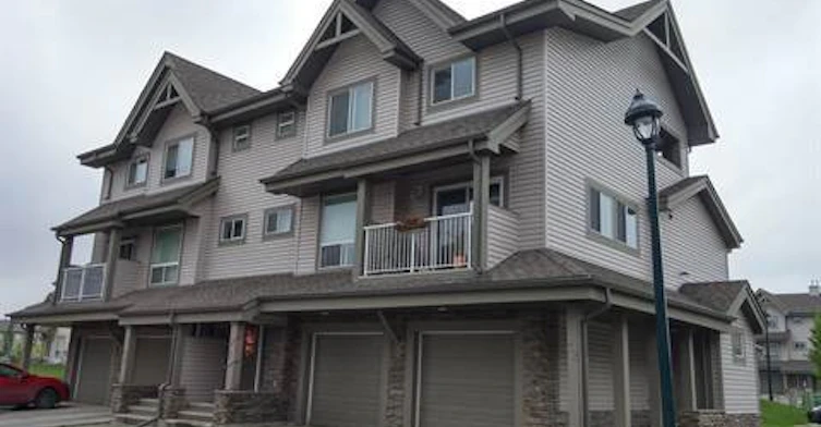 12050 17 Avenue SW, Edmonton, AB, T6W 1X4
