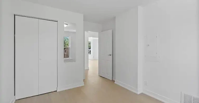 1968 Queen Street East, Toronto, ON, M4L 1H8 - 5