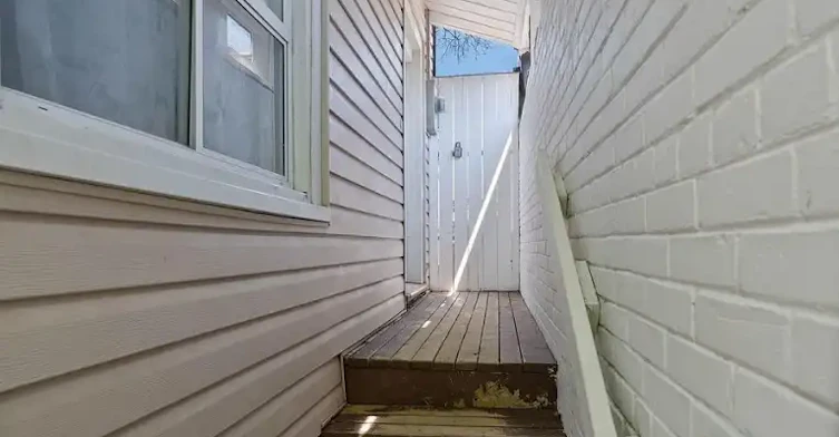 1968 Queen Street East, Toronto, ON, M4L 1H8 - 17