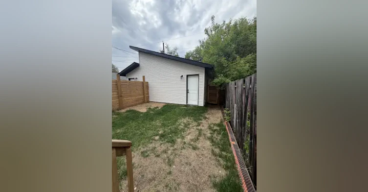12018 63 Street Northwest, Edmonton, AB, T5W 4G4 - 12