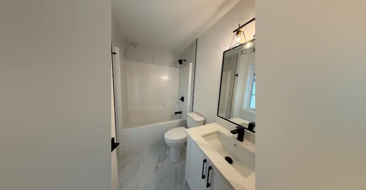 12018 63 Street Northwest, Edmonton, AB, T5W 4G4 - 4