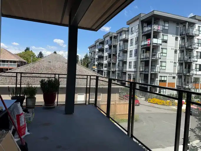 13439 94a Avenue, Surrey, BC, V3V 0G9 - 8