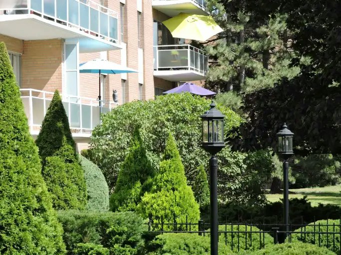 3089 Jaguar Valley Drive, Mississauga, ON, L5A 2J1 - 5