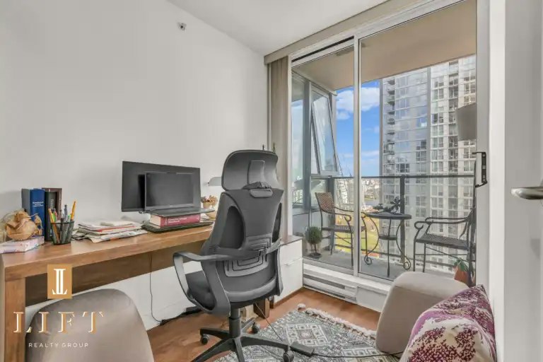 1438 Richards Street, Vancouver, BC, V6Z 3B8 - 5