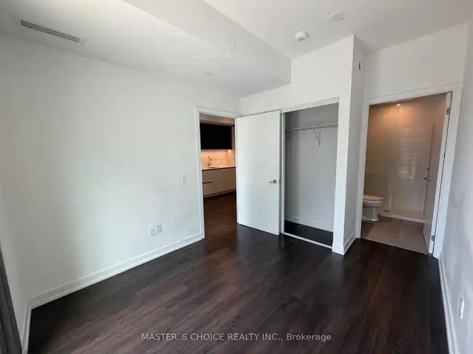 150 Logan Avenue, Toronto, ON, M4M 0E4 - 5