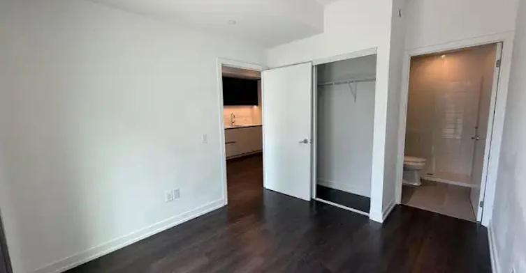 150 Logan Avenue, Toronto, ON, M4M 0E4 - 5