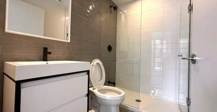 150 Logan Avenue, Toronto, ON, M4M 0E4 - 2