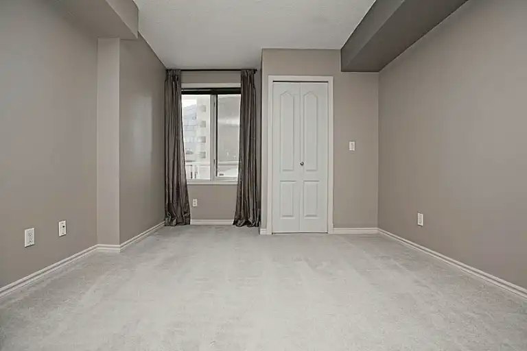 9741 110 Street Northwest, Edmonton, AB, T5K 2V8 - 15