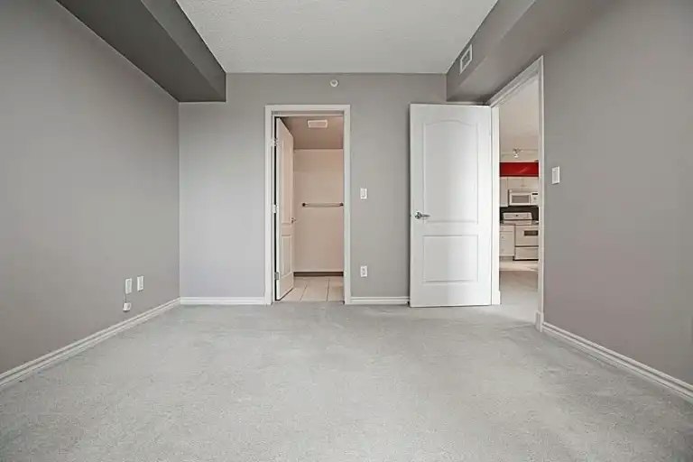 9741 110 Street Northwest, Edmonton, AB, T5K 2V8 - 16