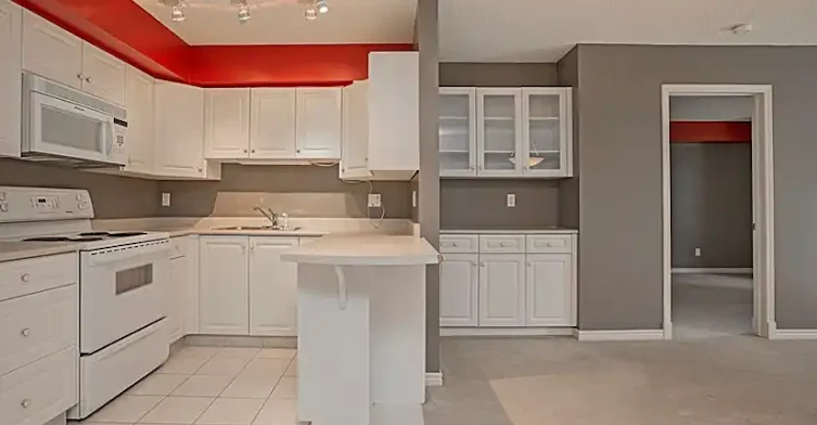 9741 110 Street Northwest, Edmonton, AB, T5K 2V8 - 6