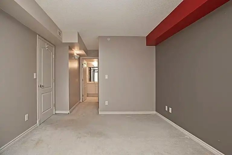 9741 110 Street Northwest, Edmonton, AB, T5K 2V8 - 11