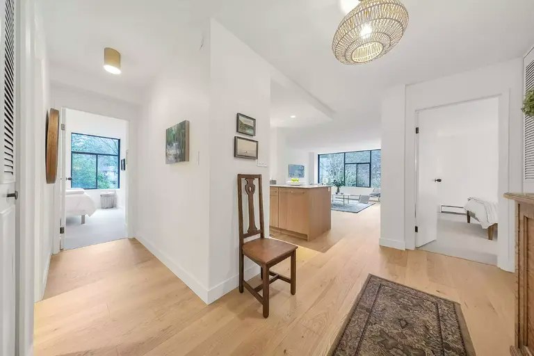 4101 Yew Street, Vancouver, BC, V6L 3B7 - 2