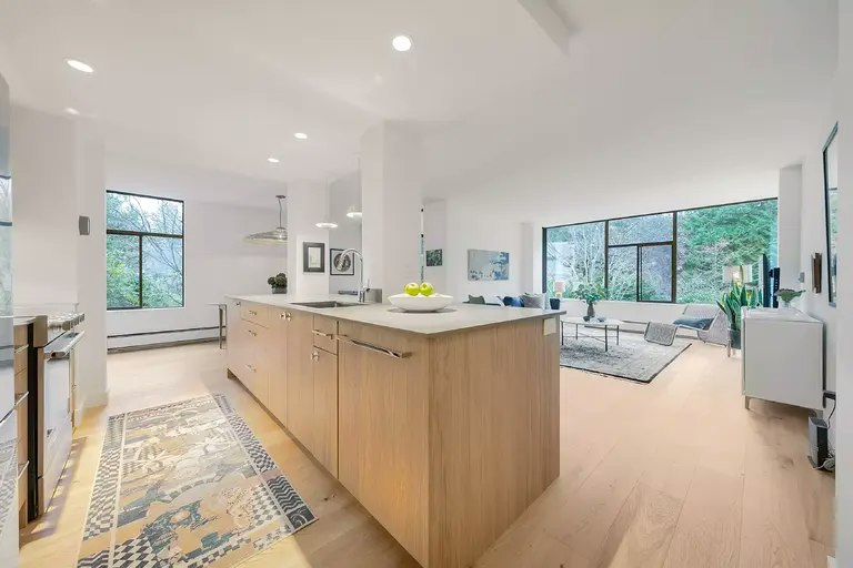 4101 Yew Street, Vancouver, BC, V6L 3B7 - 3