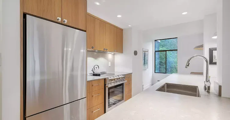 4101 Yew Street, Vancouver, BC, V6L 3B7 - 7