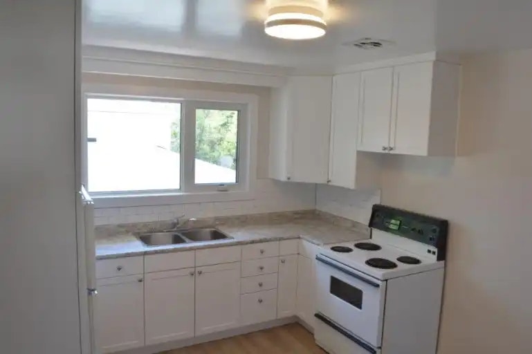 316 Culver Street, Winnipeg, MB, R2L 1Z8 - 5