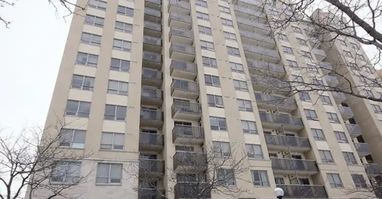 4 Elsinore Path, Toronto, ON, M8V 4G7