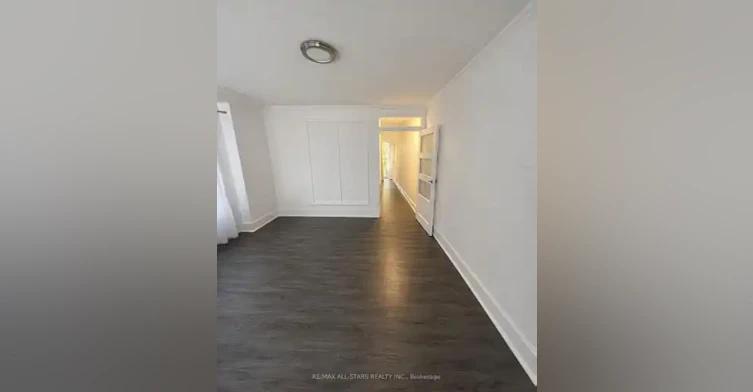 1918 A Queen Street East, Toronto, ON, M4L 1H5 - 3