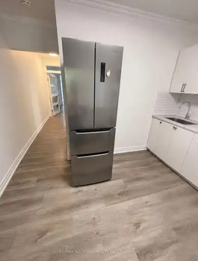 1918 A Queen Street East, Toronto, ON, M4L 1H5 - 4