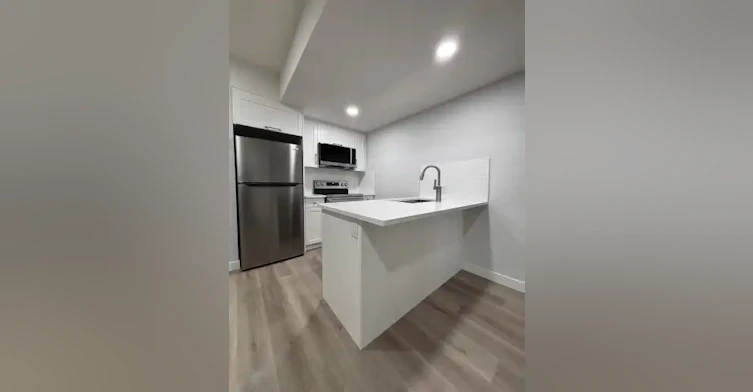 13327 119 Street Northwest, Edmonton, AB, T5E 5M6 - 11