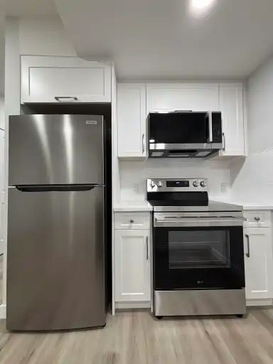 13327 119 Street Northwest, Edmonton, AB, T5E 5M6 - 12