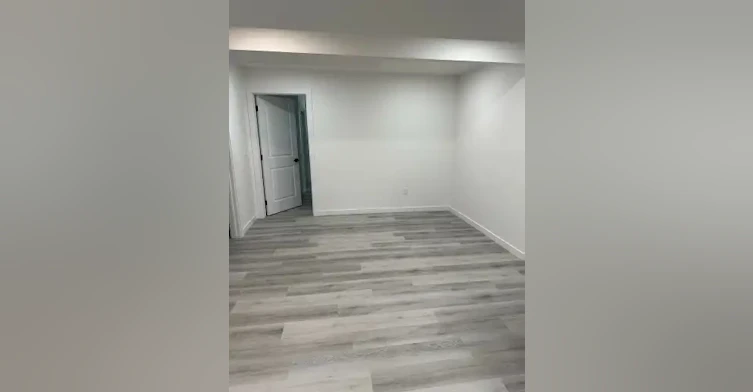 9846 225a Street Northwest, Edmonton, AB, T5T 7C2 - 4
