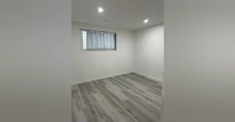 9846 225a Street Northwest, Edmonton, AB, T5T 7C2 - 5