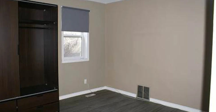10702 85 Avenue, Edmonton, AB, T6E 2K8 - 6