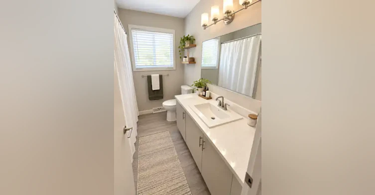 691 Lorette Avenue, Winnipeg, MB, R3M 1T7 - 3
