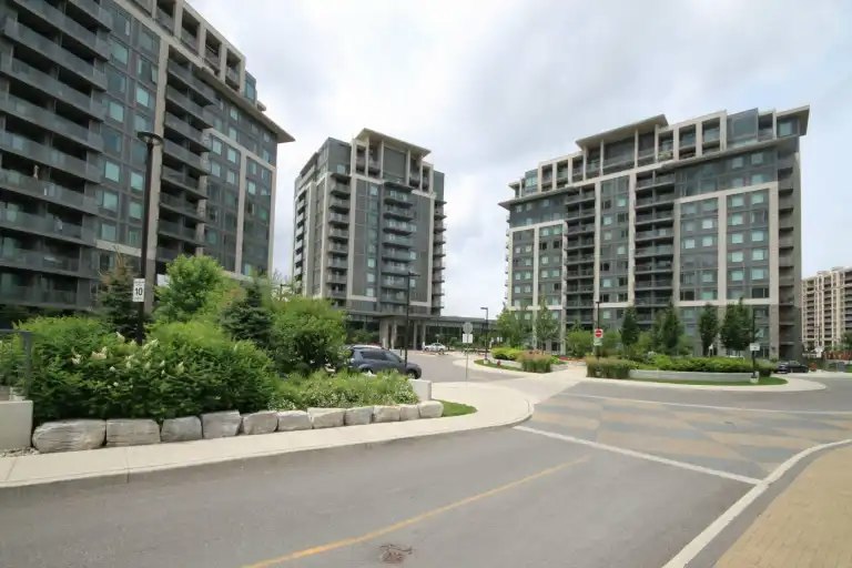 233 Park Road South, Markham, ON, L3T 0B3