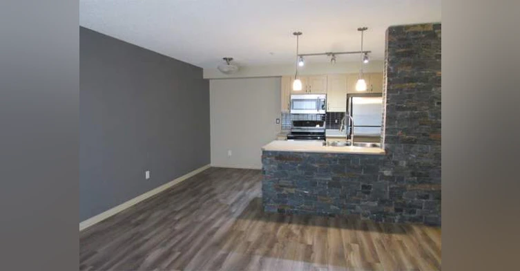 103-13908 136 Street Northwest, Edmonton, AB, T6V 1X4 - 2