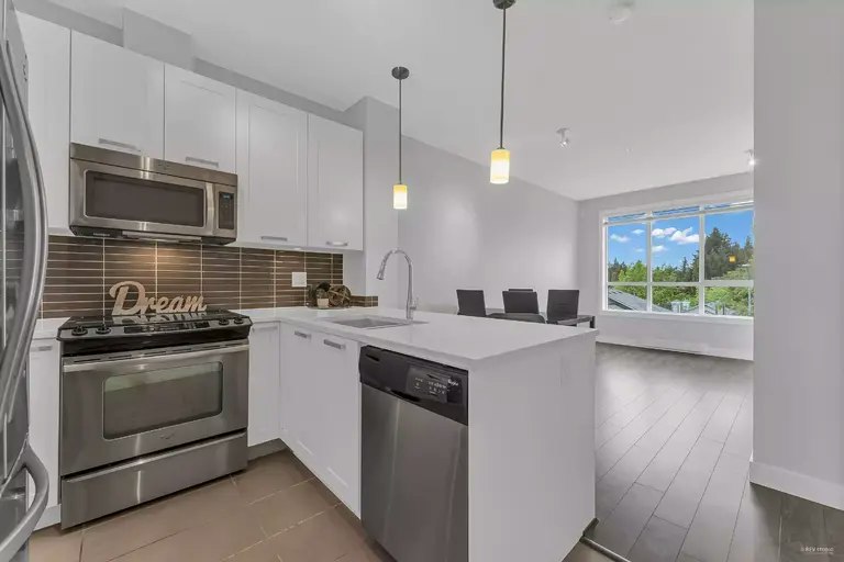 15388 105 Avenue, Surrey, BC, V3R 0G7 - 2