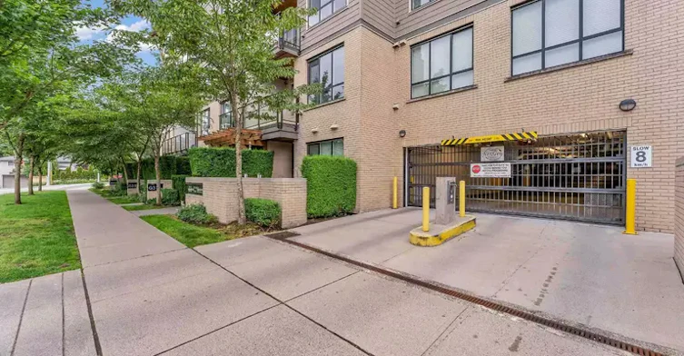 15388 105 Avenue, Surrey, BC, V3R 0G7 - 8