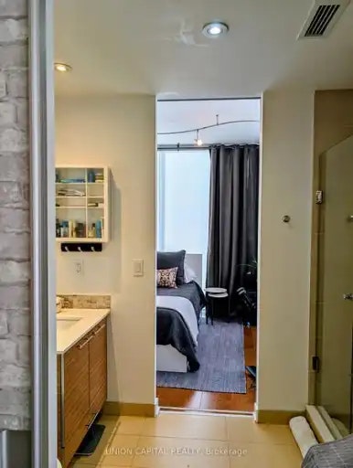 3 Market Street, Toronto, ON, M5E 0A3 - 2