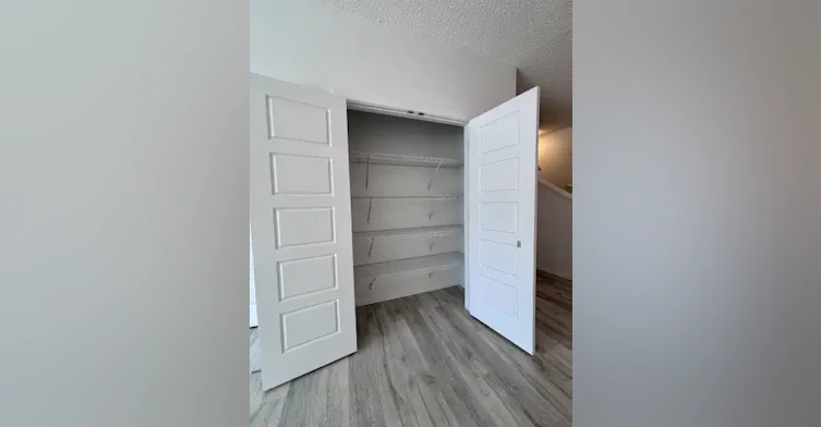 16644 31 Avenue Southwest, Edmonton, AB, T6W 4P8 - 5