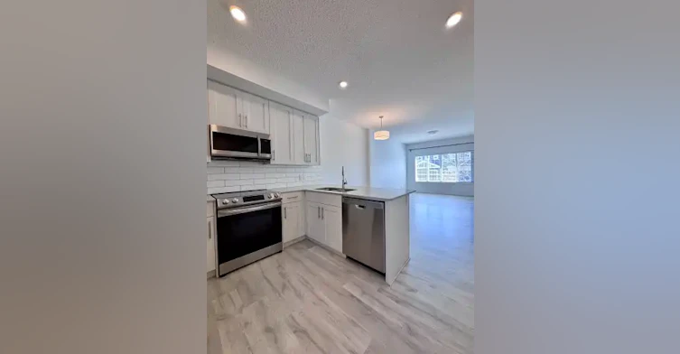 16644 31 Avenue Southwest, Edmonton, AB, T6W 4P8 - 9