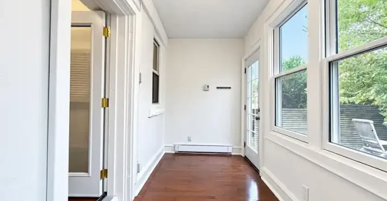28 Ashdale Avenue, Toronto, ON, M4L 2Y7 - 20