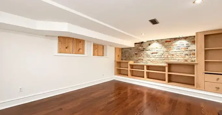 28 Ashdale Avenue, Toronto, ON, M4L 2Y7 - 2