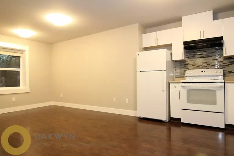 1100 Canyon Boulevard, North Vancouver, BC, V7R 2K4 - 3