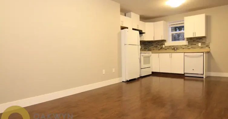 1100 Canyon Boulevard, North Vancouver, BC, V7R 2K4 - 2